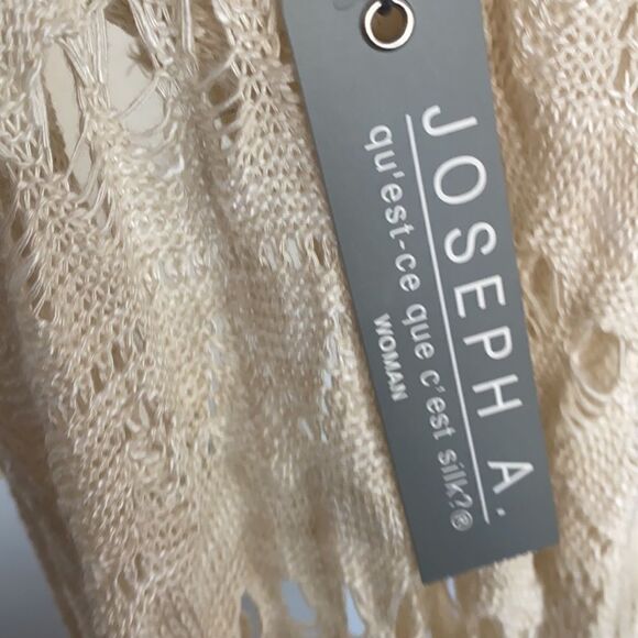 Joseph A. Woman Cream Colored Sleeveless Cardigan - Picture 5 of 10